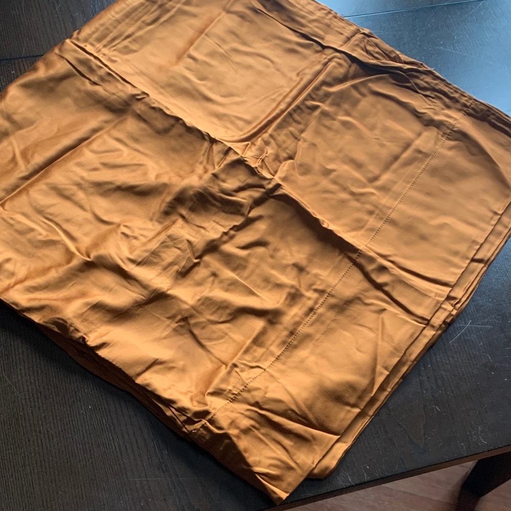 Quince Bamboo Pillowcase in Rust